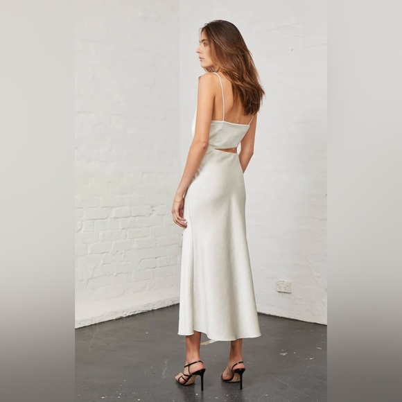 Bec + Bridge Claudia Cut Out Dress in Champagne - Picture 2 of 5